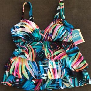 A brand new triple tier top never worn with tags